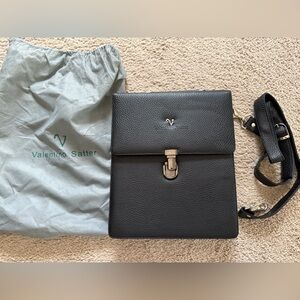 Vintage Black Leather Men's Bag Valentino Satter